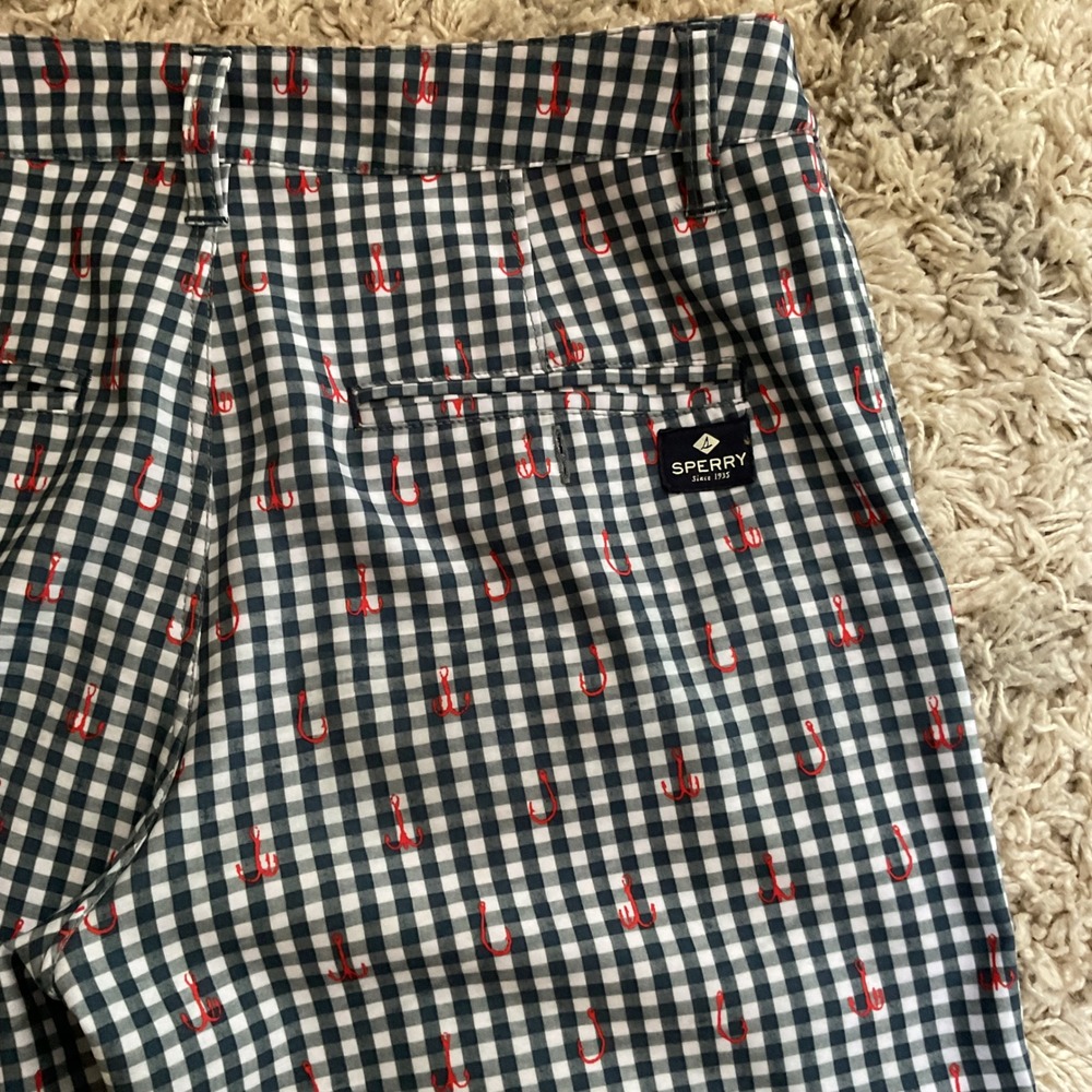 Sperry Mens Navy Gingham Fishing Hook Embroidered Performance Shorts Size 32 - Picture 9 of 10